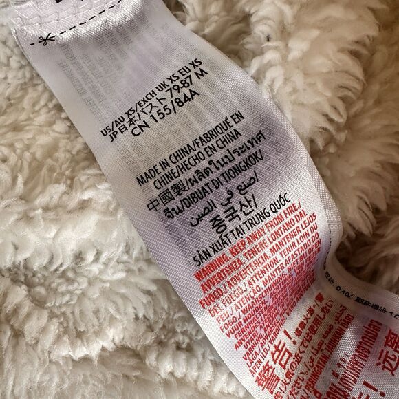 2023 Disney Parks Epcot Festival of the Holidays Spirit Jersey XS Christmas - Picture 10 of 10